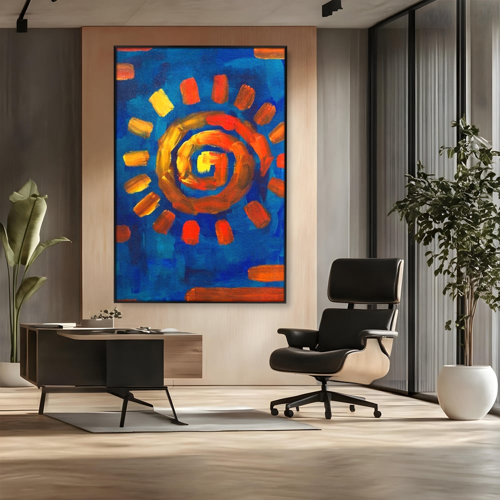 Tablou canvas cu tablou pictura cu soare spiralat, in rama de aluminiu negru, pe perete intr-un birou
